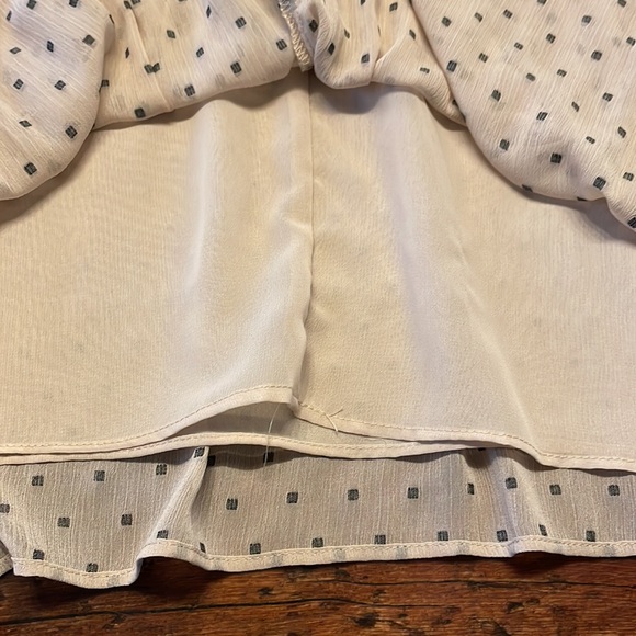 Max Studio Chiffon Polka Dot Short Sleeve Blouse size XL - Picture 9 of 12